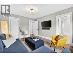 647 CEDAR Avenue - 34