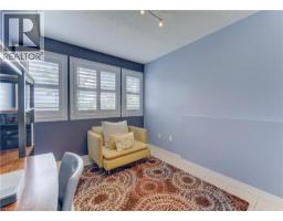 725 ZURICH Drive - 32
