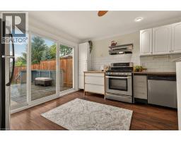 153 FERRIE Street E - 18