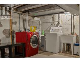 153 FERRIE Street E - 29