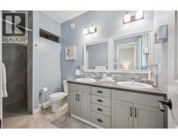 254 GOSLING GARDENS UnitNo. 12 - 21