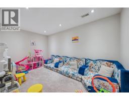254 GOSLING GARDENS UnitNo. 12 - 31