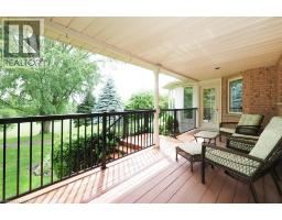 137 FOXBORO Drive - 33