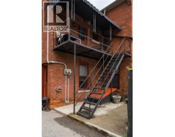 146 FOREST Avenue - 31