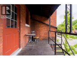 146 FOREST Avenue - 33