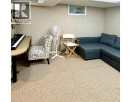 223 PIONEER Drive UnitNo. B16 - 12