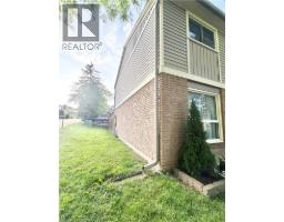 223 PIONEER Drive UnitNo. B16 - 15