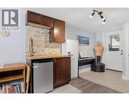 149 AVONDALE Road - 27