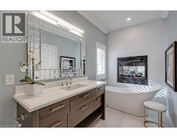 4252 SARAZEN Drive - 25