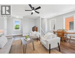 54 BRIDGE Street W UnitNo. 12 - 21