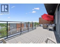 54 BRIDGE Street W UnitNo. 12 - 3