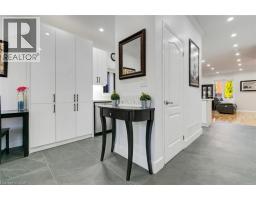 33 PANORAMA Way - 8