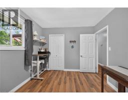 251 MACKENZIE Crescent - 22
