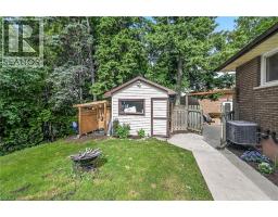 251 MACKENZIE Crescent - 40