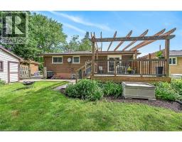251 MACKENZIE Crescent - 46