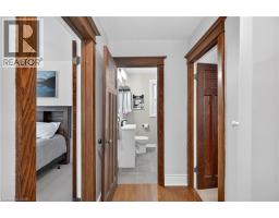 55 CAMERON Avenue N - 21
