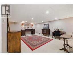 115 MILTON SEILER Crescent - 29