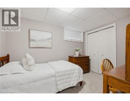 115 MILTON SEILER Crescent - 31