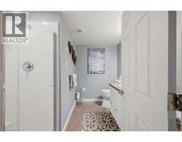 115 MILTON SEILER Crescent - 34