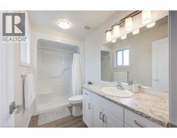 4 BRAUN Avenue - 22