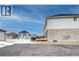 4 BRAUN Avenue - 35