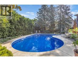 44 HAMMILL Court - 40