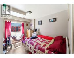 1745 KING Street E - 17