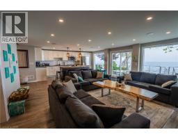 2118 LAKESHORE Road - 16