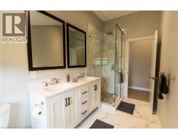 2118 LAKESHORE Road - 35