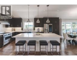 115 KENNEDY Road - 11