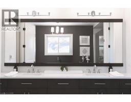 115 KENNEDY Road - 25