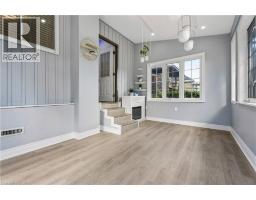 180 CAMPBELL Avenue - 23