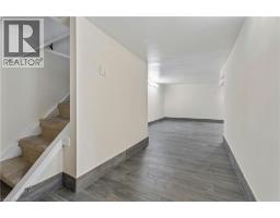 180 CAMPBELL Avenue - 33