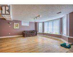 22 BURT Court - 32