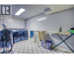 22 BURT Court - 35