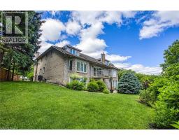 22 BURT Court - 40