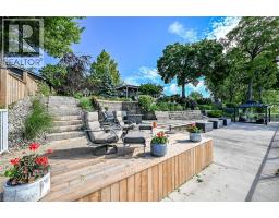 108 LAKESIDE Drive - 39