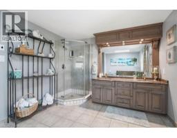 2193 BADER Crescent - 22