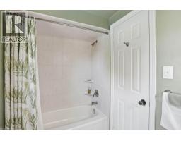 2193 BADER Crescent - 27