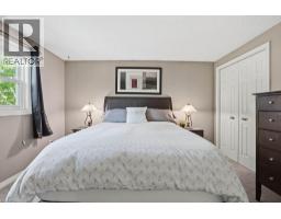 2193 BADER Crescent - 28