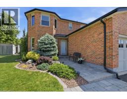 2193 BADER Crescent - 4