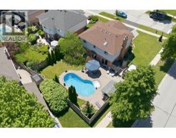 2193 BADER Crescent - 47