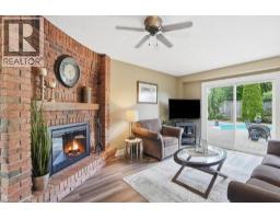 2193 BADER Crescent - 8