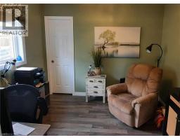 1502 CAEN Avenue - 13