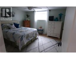 1502 CAEN Avenue - 19