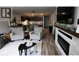 1502 CAEN Avenue - 6