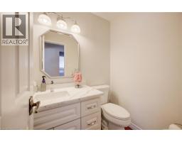 54 STONEGATE Drive - 22