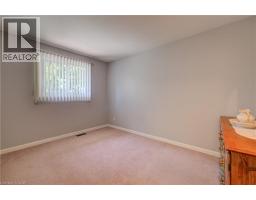 54 STONEGATE Drive - 26