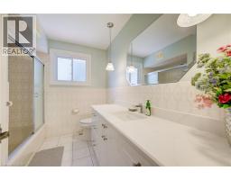 54 STONEGATE Drive - 28