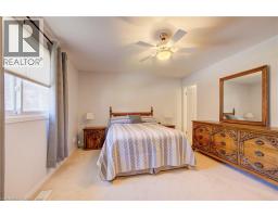 54 STONEGATE Drive - 30